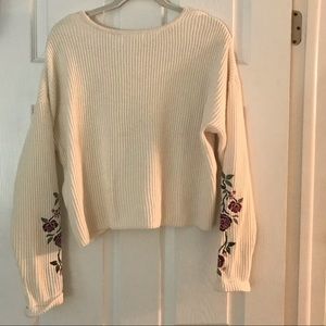 Simple sweater, perfect for fall weather 🍂